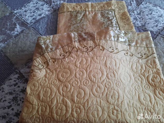 Очень красивое плотное покрывало 220 240 нов