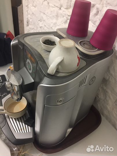 Кофемашина Saeco