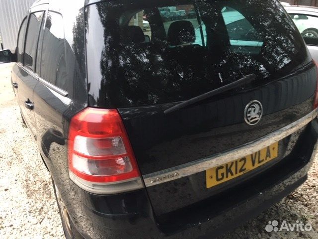 Разбор на запчасти Opel Zafira B