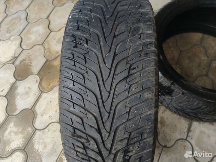 Hankook Ventus ST RH06 275/40 R20 106W