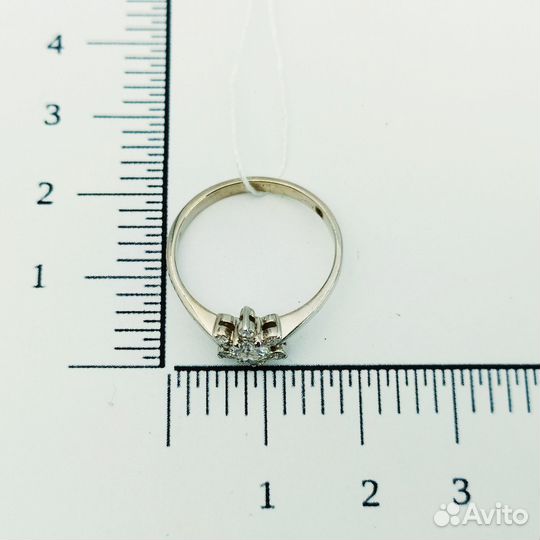 Золотое кольцо с бриллиантом 17р