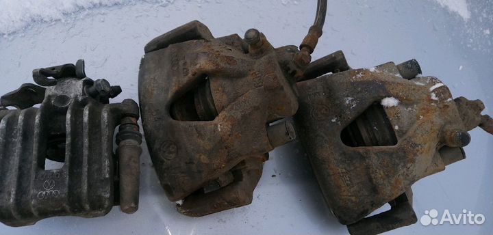 Суппорт передний шкода октавия а4 1,8