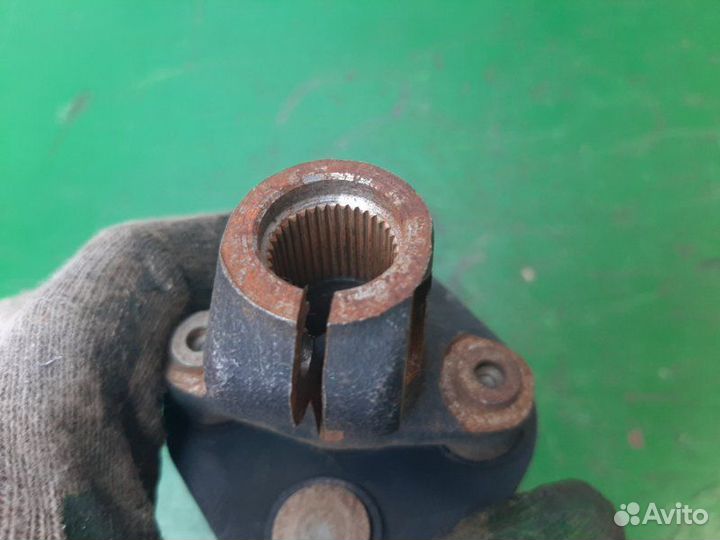 Рулевой карданчик Лада Приора хетчбэк 21114 2011