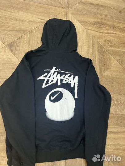 Зипка Stussy x Nike