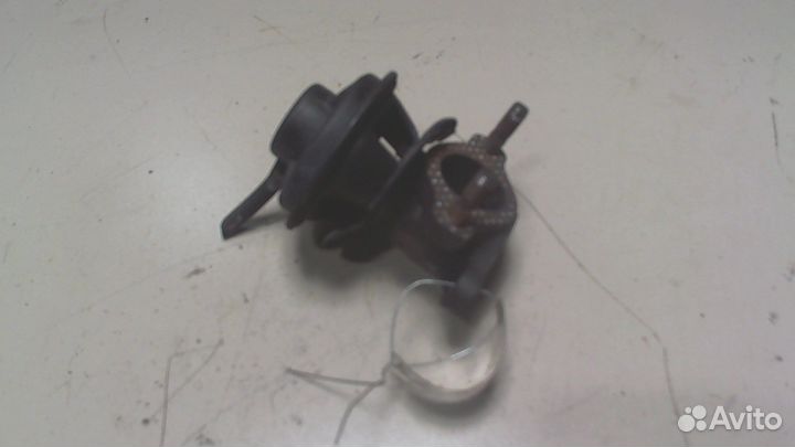 Клапан рециркуляции газов Hyundai Terracan, 2004