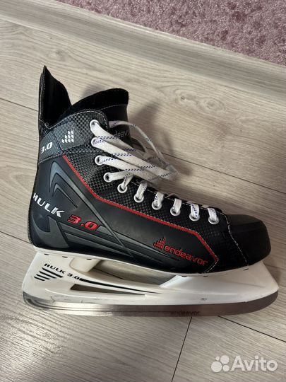 Коньки хоккейные 43 размер