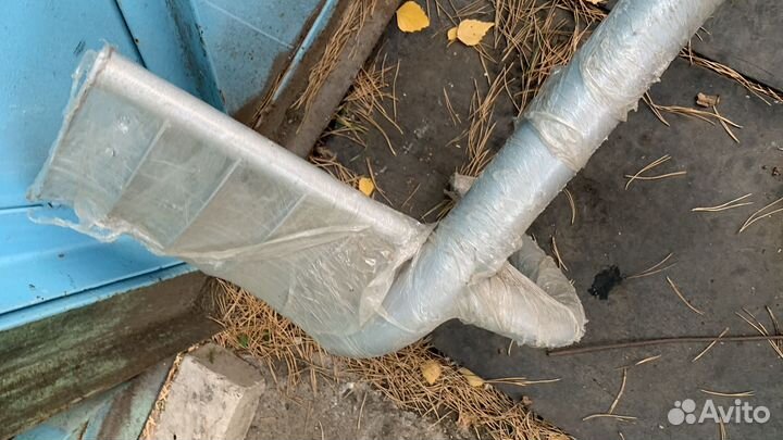 Кронштейн запасного колеса niva