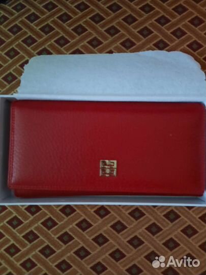 Кошелек женский натуральная кожа красный