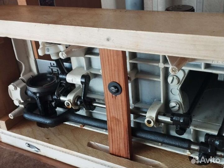 Электрическая швейная машина чайка 134