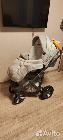Универсальная коляска 2 в 1 Adamex