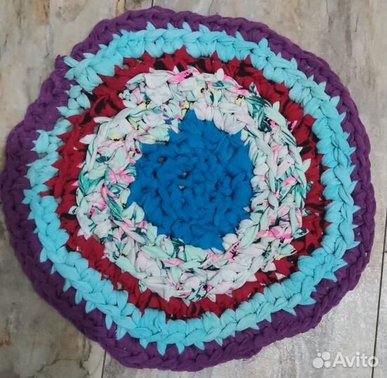 Коврик круглый ручной работы