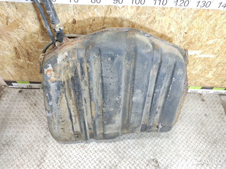 Бак топливный Honda Legend 1991-1996