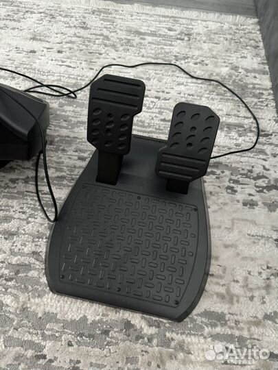 Руль thrustmaster ferrari 458 italia