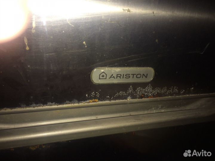 Холодильник бу аристон