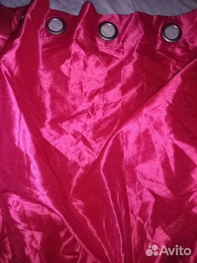 Штора фуксия с выбитыми кольцами