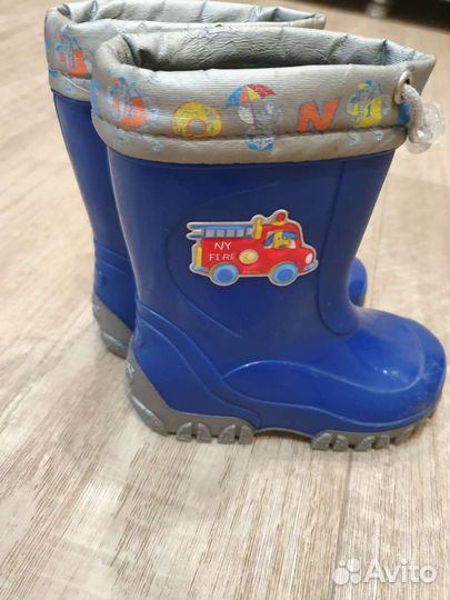 Резиновые сапоги