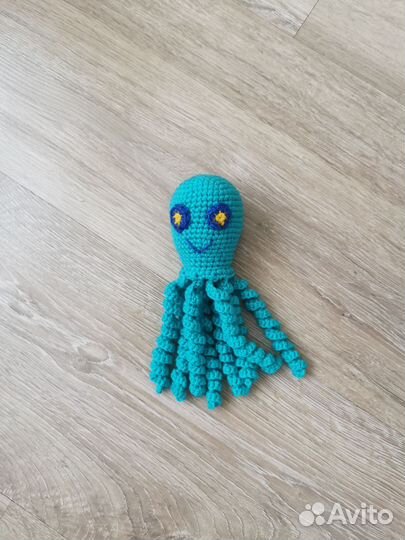 Вяаный осьминожка для недоношенных