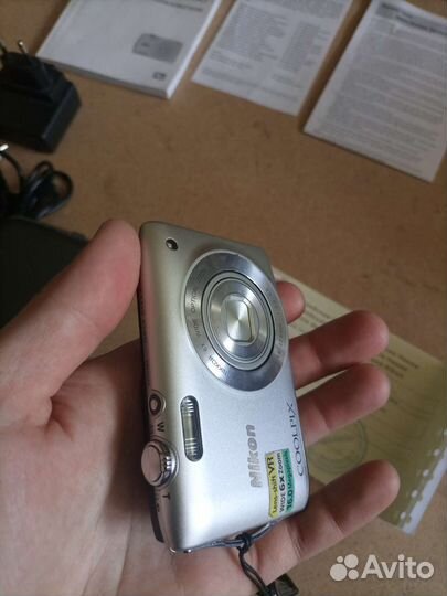 Фотоаппарат Nikon Coolpix S3300 с чехлом и SD 8GB