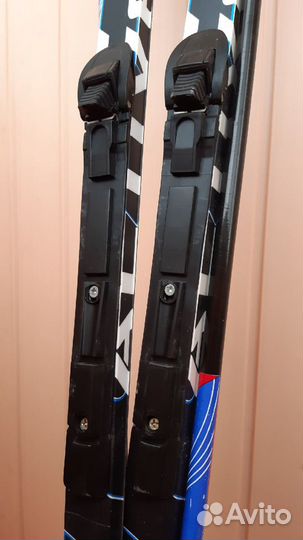 Лыжи с креплением и палками