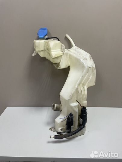 Бачок стеклоомывателя в сборе Ауди А4 Б7