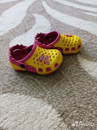 Сланцы детские crocs