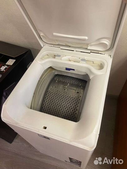 Стиральная машинаElectrolux EWT 1377 VOW