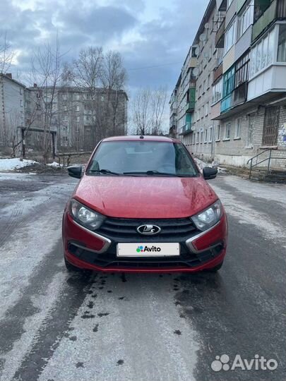 LADA Granta 1.6 МТ, 2021, битый, 55 800 км