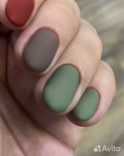 Мастер маникюра и педикюра