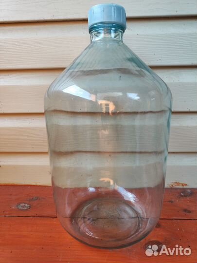 Бутыль 10 литров с крышкой