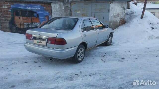 Nissan Sunny 1.3 AT, 1998, битый, 200 000 км