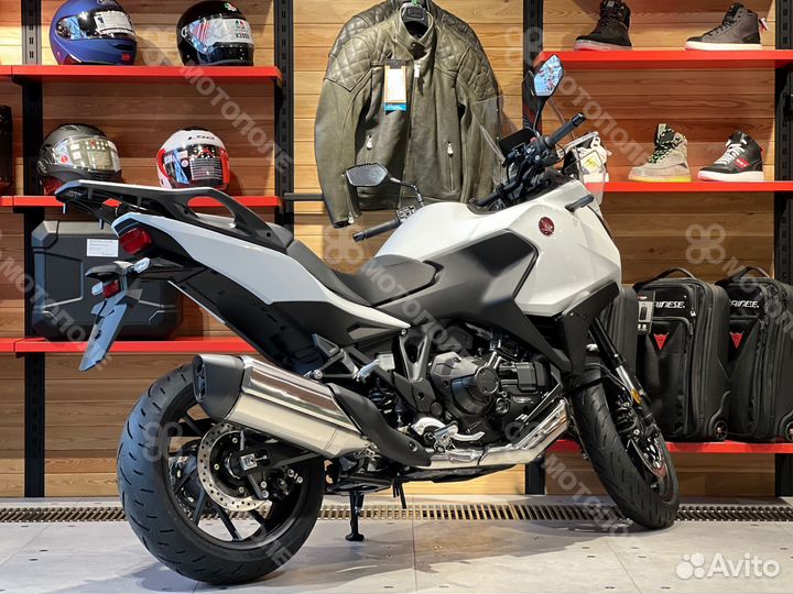 Мотоцикл Honda NT 1100 DCT