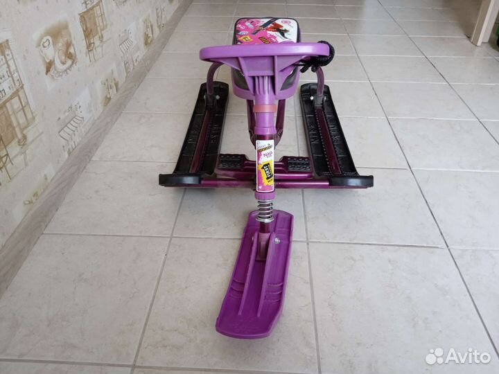 Детский снегокат новый