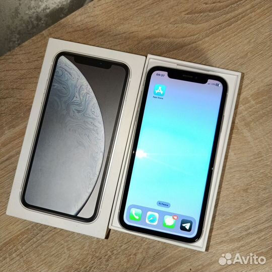 iPhone Xr, 64 ГБ