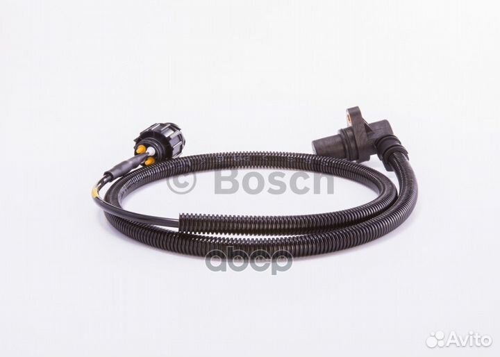 Датчик числа оборотов двигателя 0281002458 Bosch