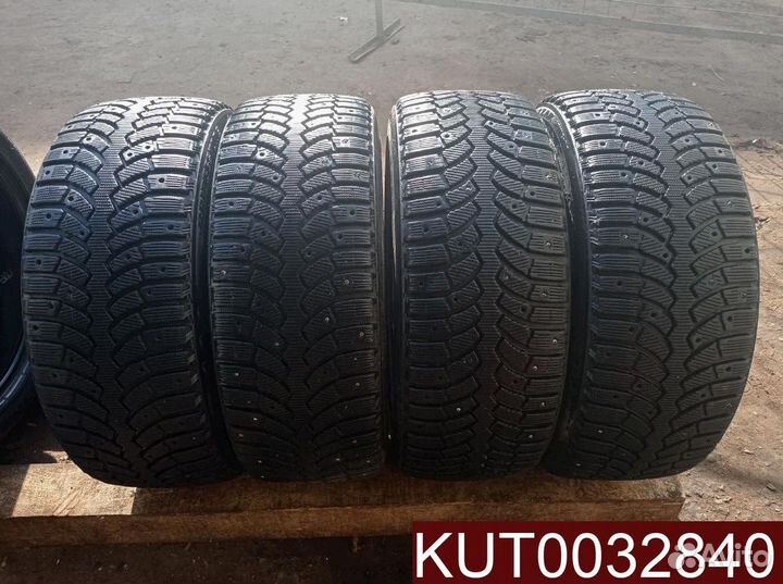 Bridgestone Blizzak Spike-01 215/45 R17 107U