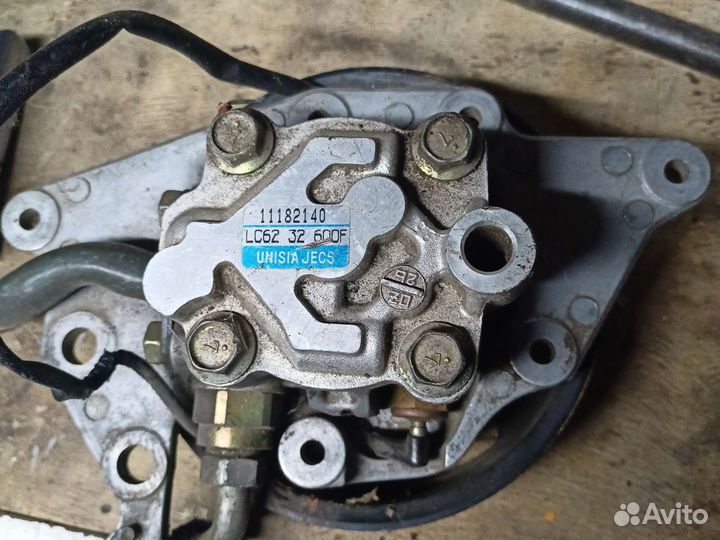 Насос гур Mazda mpv