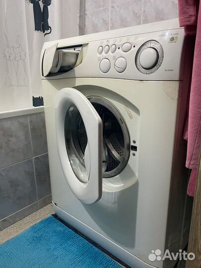 Стиральная машина Ariston