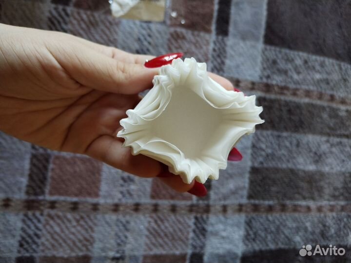 Крафт коробки с окошком и бумажный наполнитель