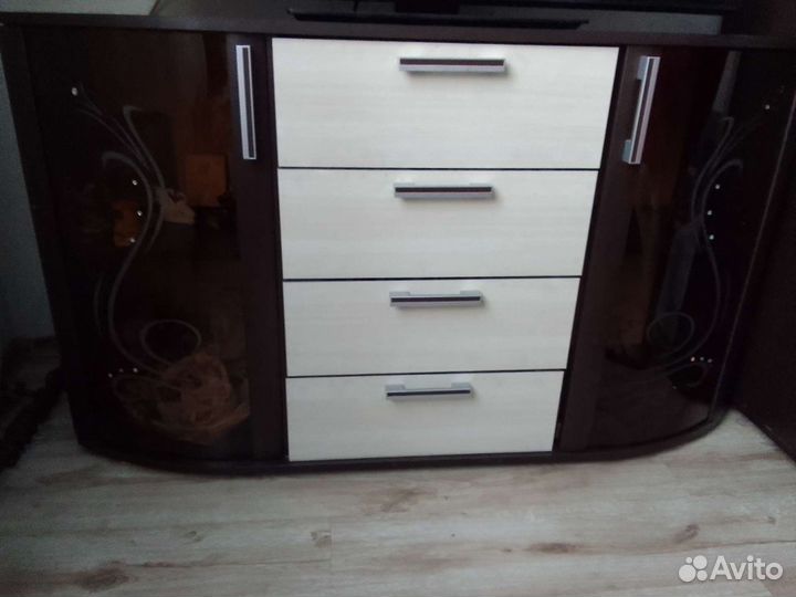 Тумба под телевизор бу