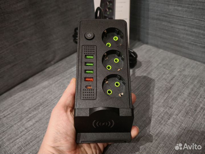 Беспроводная зарядка.Сетевой фильтр