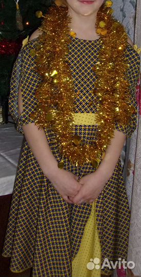 Платье р-р 30 (от 134 до 143 см.)