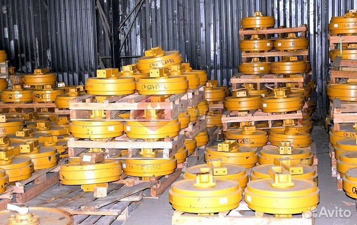 Колесо направляющее CAT 320C 102-8151