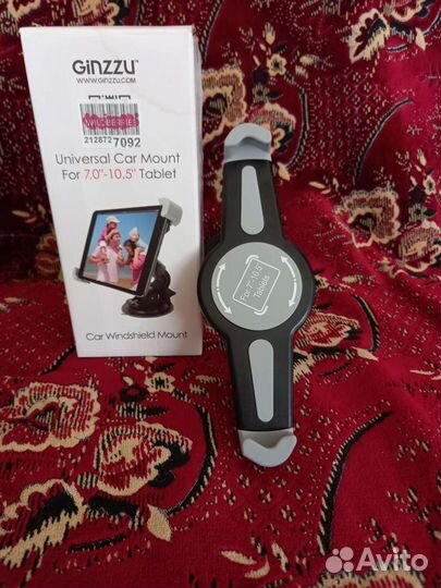 Автомобильный держатель для планшета.новый