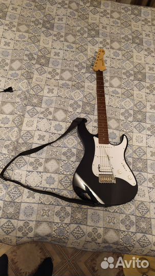 Yamaha Pacifica 012