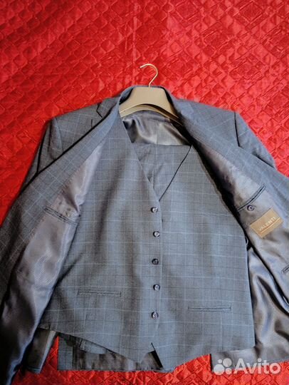 Свадебный костюм