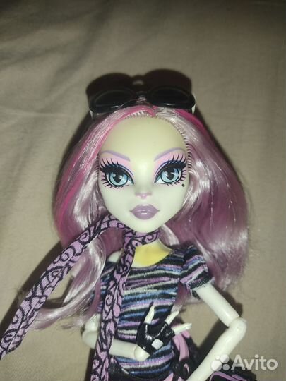 Monster high кукла Катрин Де Мяу с дефектами