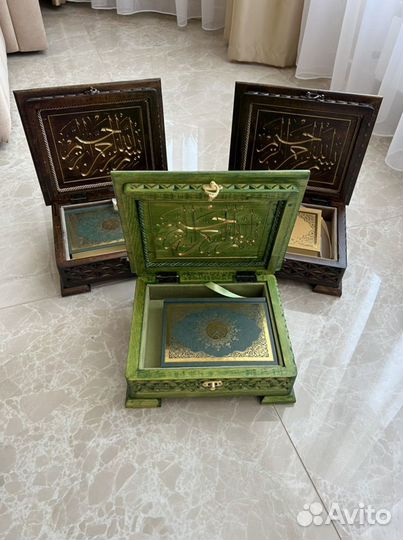 Книга Коран в коробке