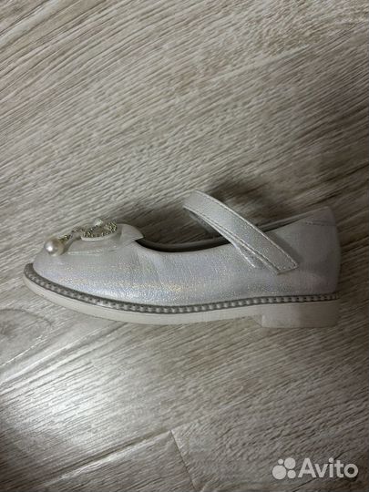 Туфли для девочки 25