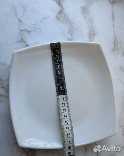 Тарелки квадратные 4 штуки