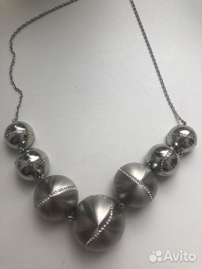 Колье Swarovski в идеальном состоянии